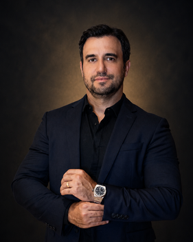 Dr. Gustavo Francklin